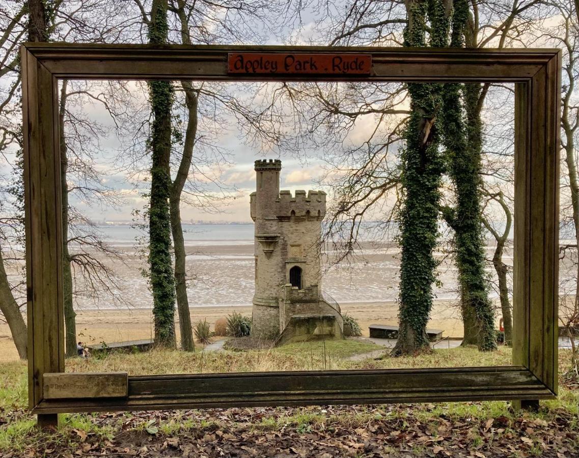 Gothic Cottage Ryde  Exteriör bild